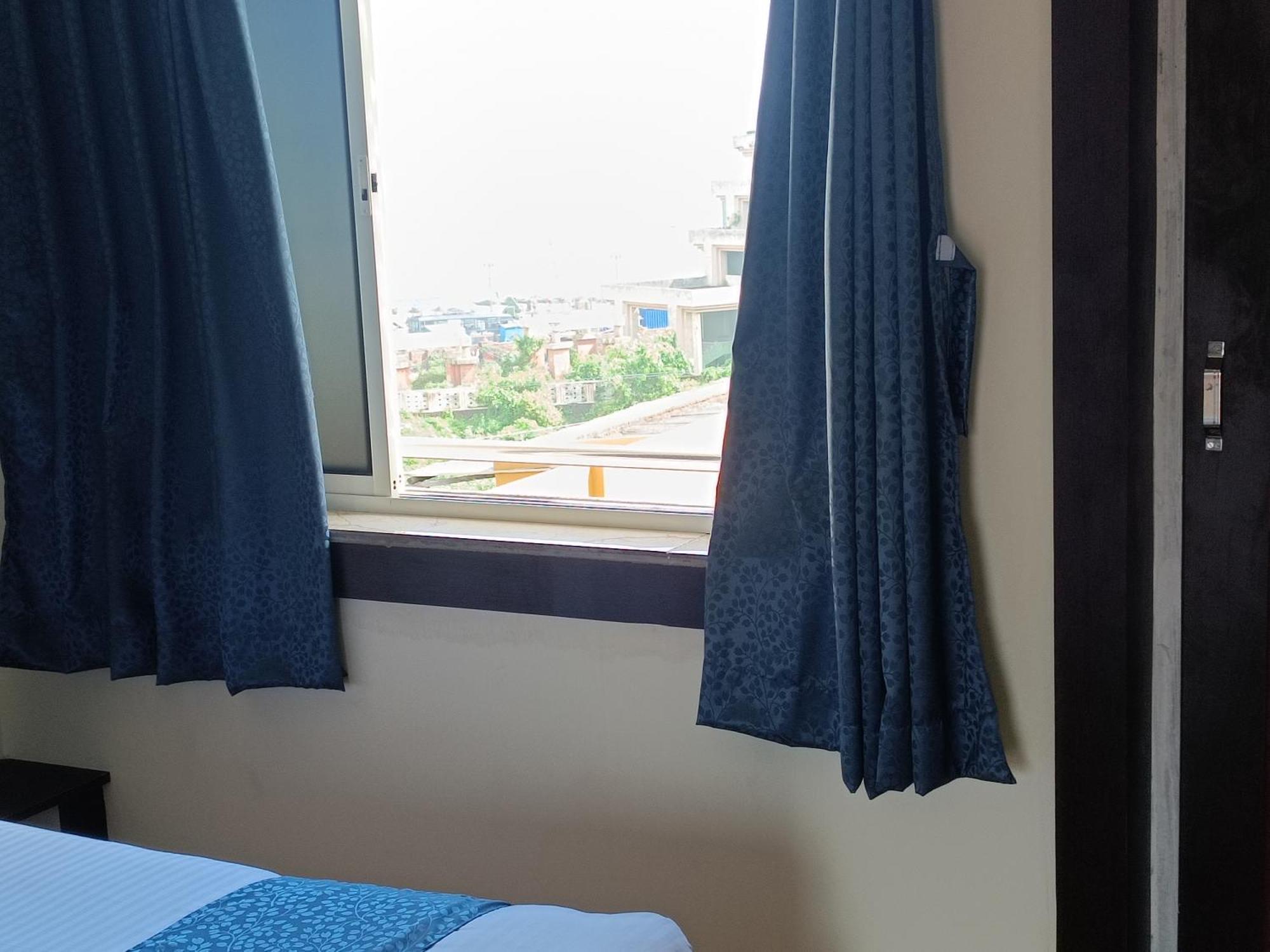 Mom Hotel - Unit Of Mom Hotel Puri Zewnętrze zdjęcie